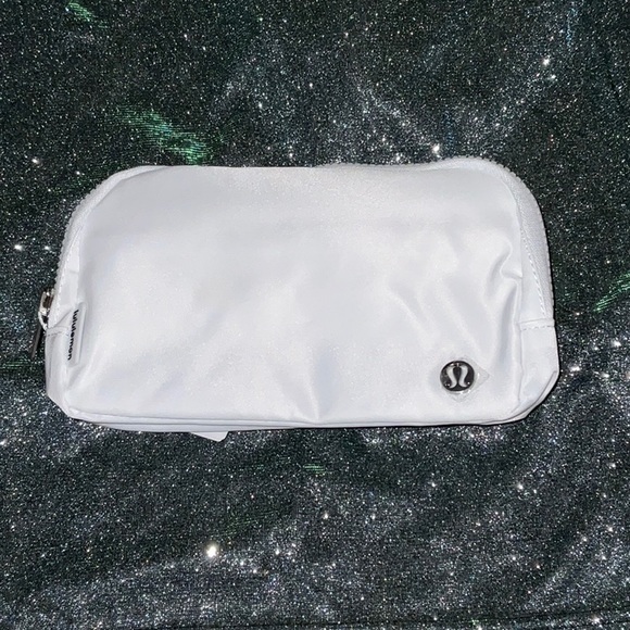 lululemon athletica Handbags - NWT Lululemon everywhere WHITE Fanny pack  bag 1L Crossbody unisex
